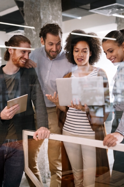 Why Friends Disappoint and How to Build Resilience ()