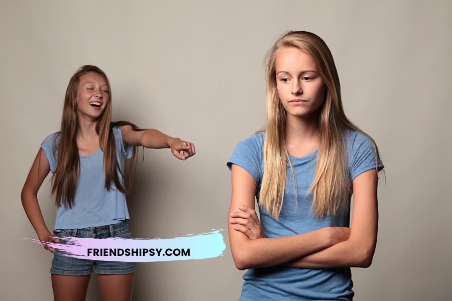 What to Consider When Staying With Friends Who Wont Apologize