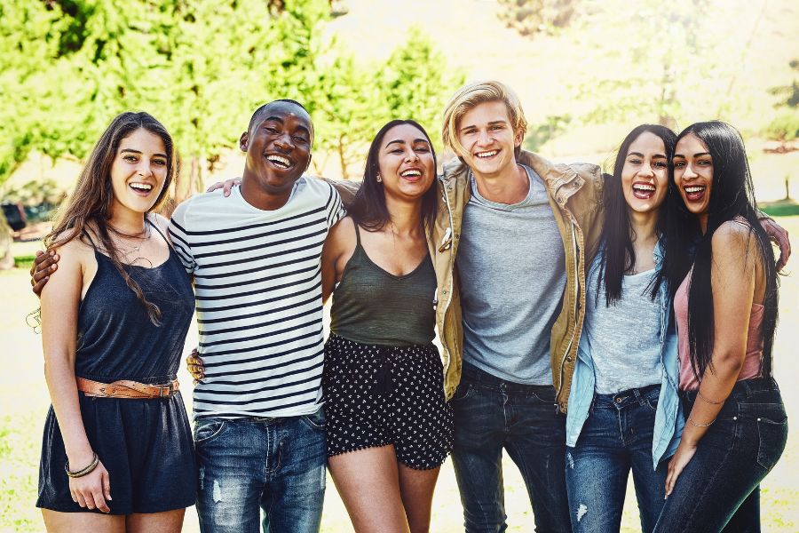 Friends Add Color to Life Quotes